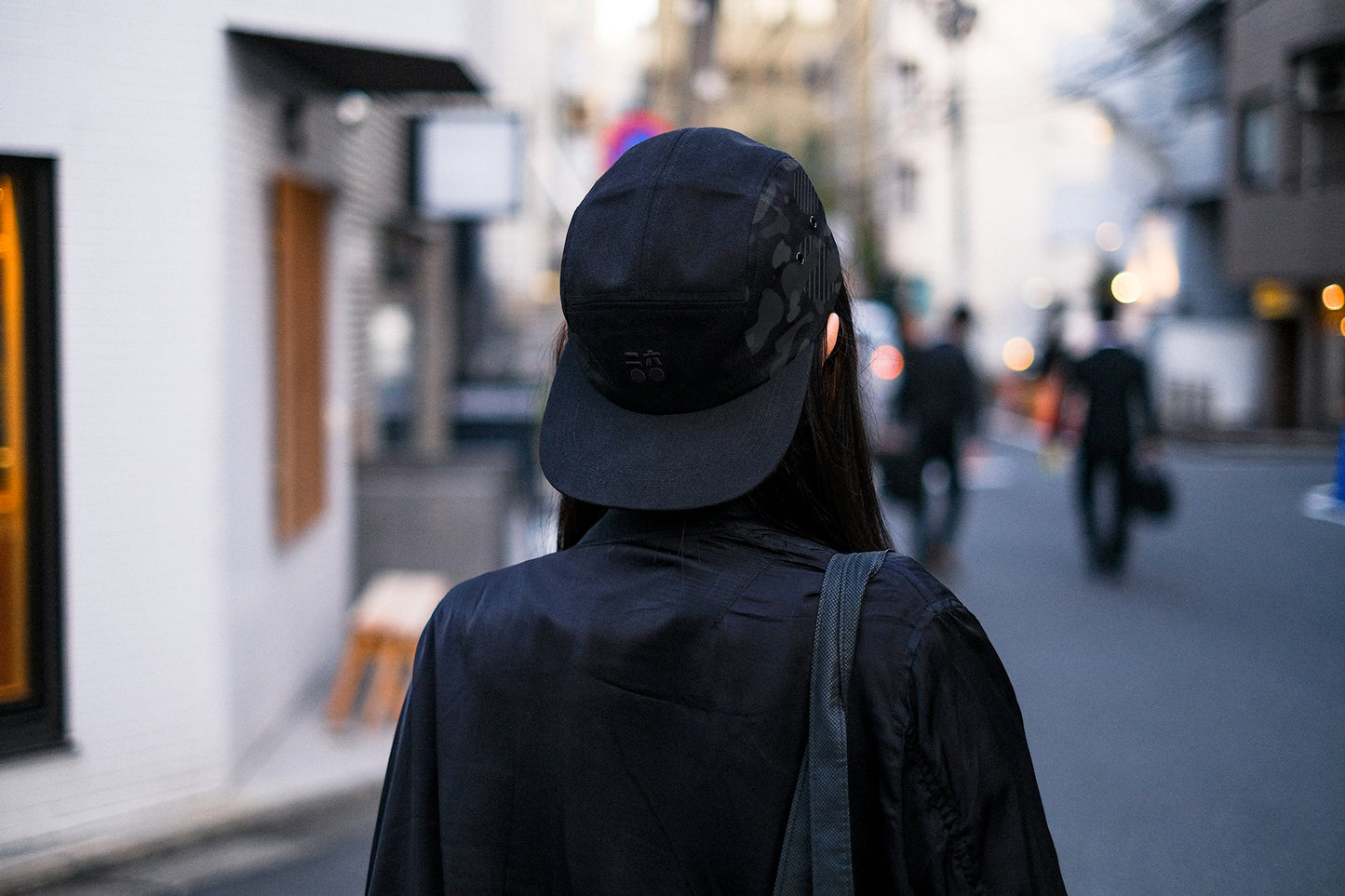 5 Panel Flat Brim Cap (Black)