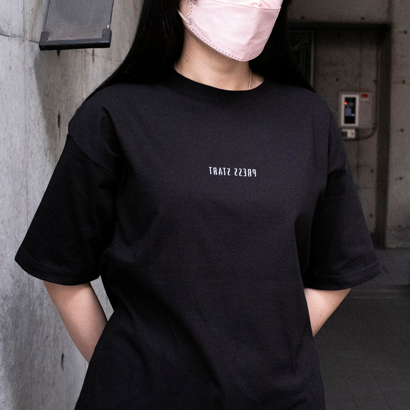 TЯATƧ ƧƧƎЯᑫ ビッグTシャツ(ブラック)