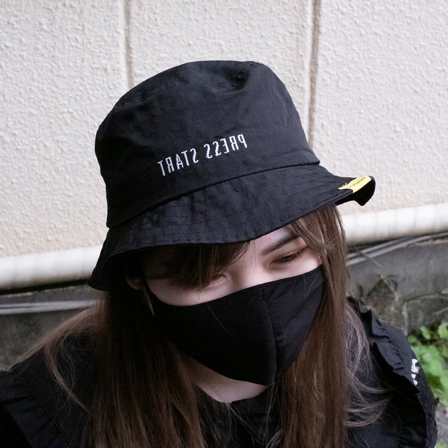 TЯATƧ ƧƧƎЯᑫ バケットハット(ブラック)