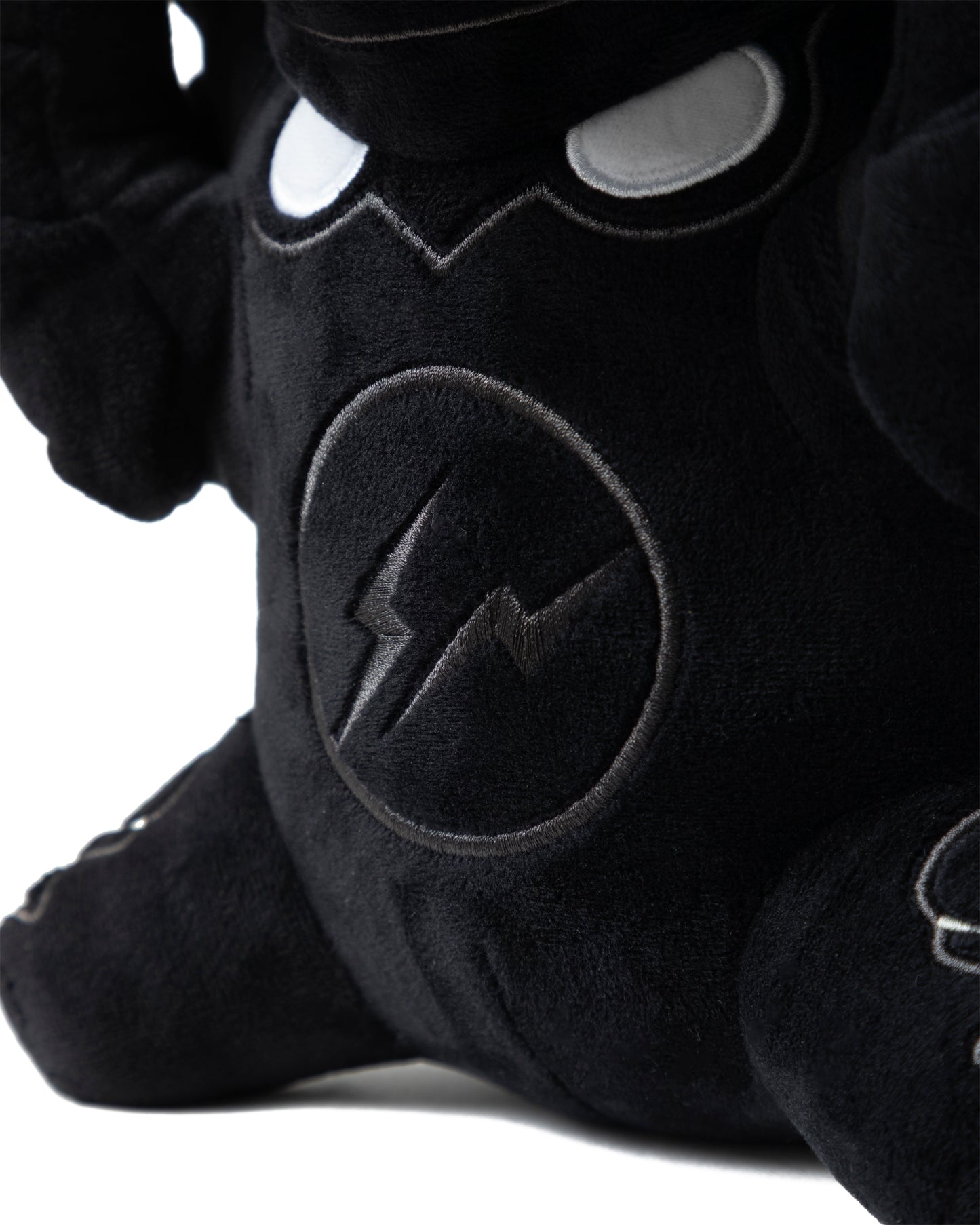 VLRNT // FRGMT WNGMN ぬいぐるみ