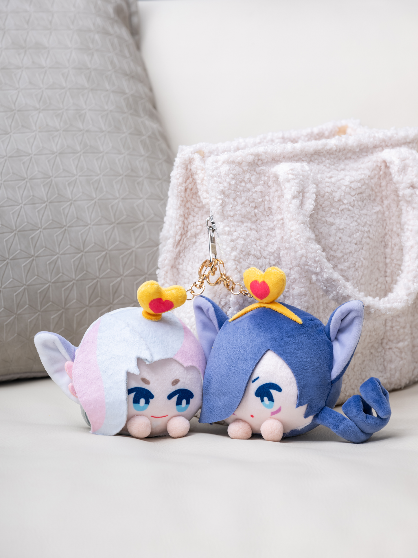 Sweetheart Xayah and Rakan Mascot Charm