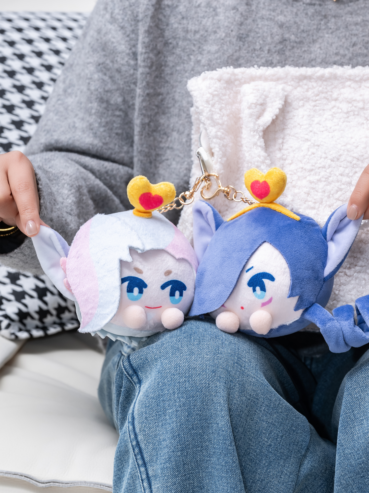 Sweetheart Xayah and Rakan Mascot Charm
