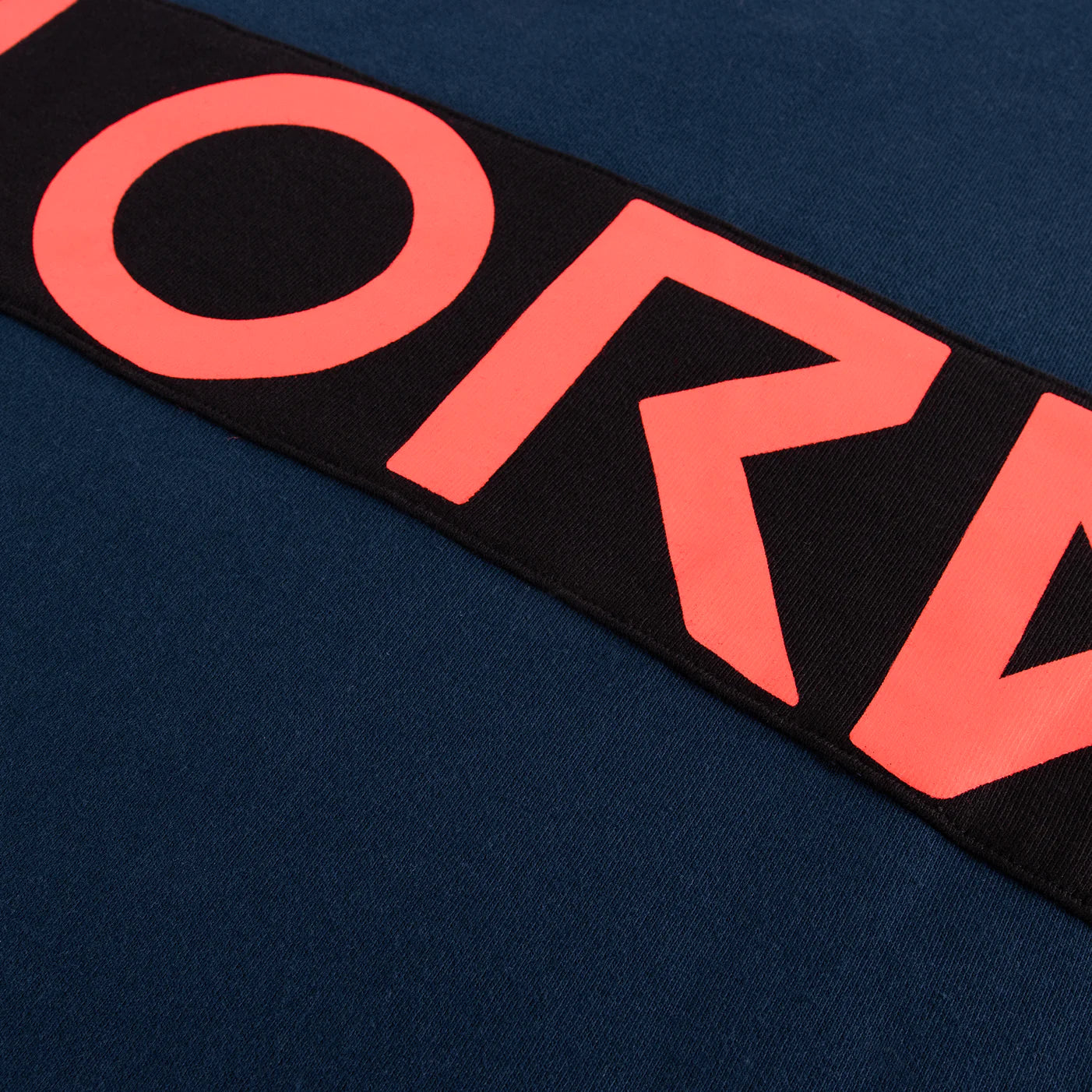 VALORANT 「Defy The Limits」ジップアップフーディ（ユニセックス）