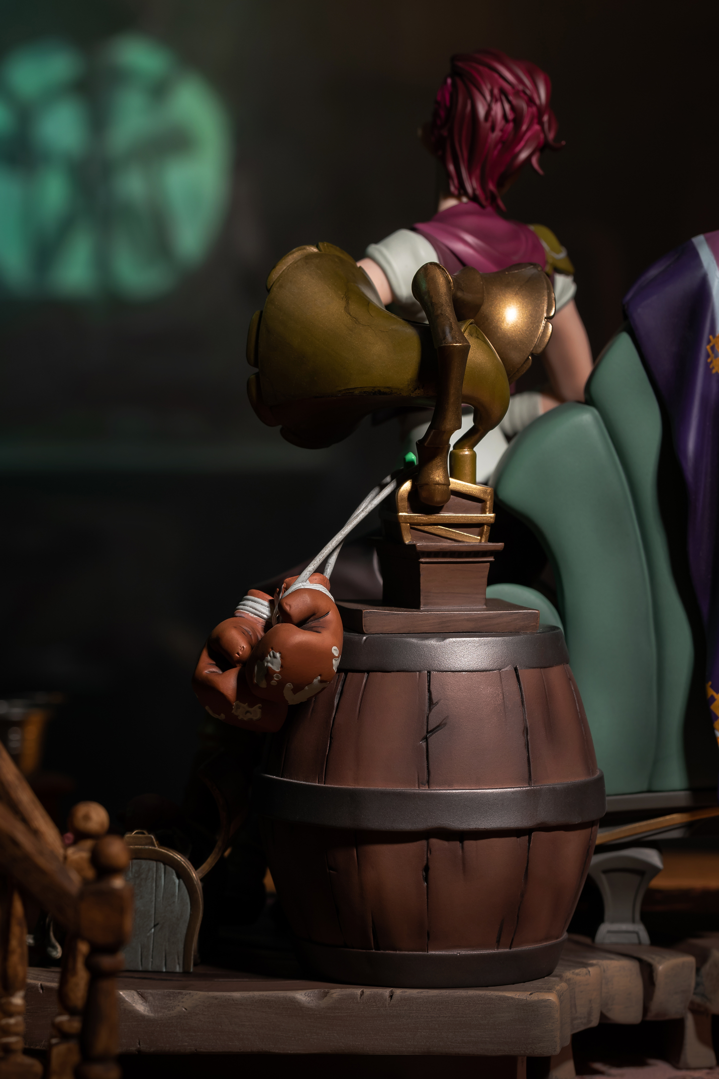 Arcane Vi &amp; Powder Statue