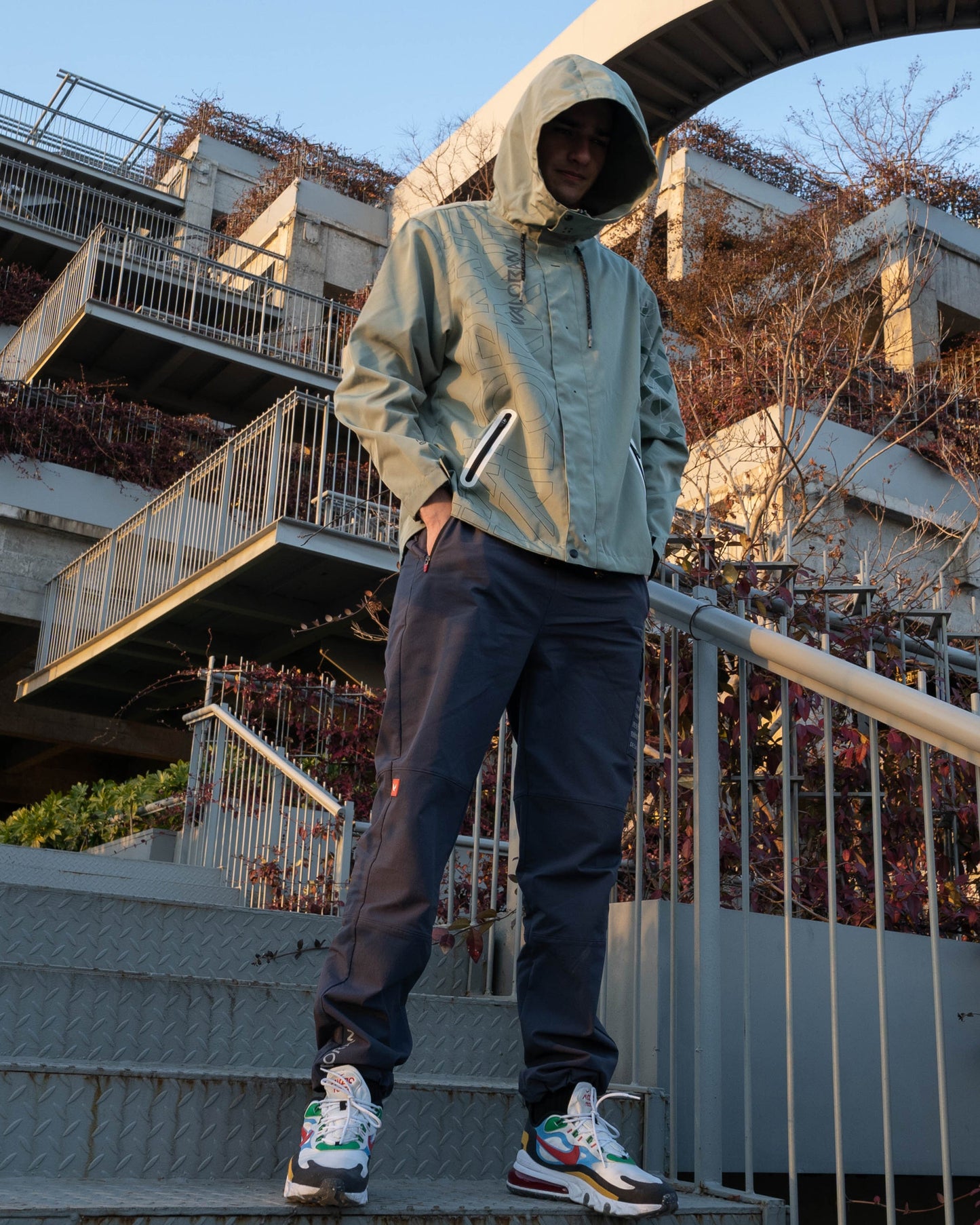 VALORANT "Defy The Limits" Windbreaker (Green)